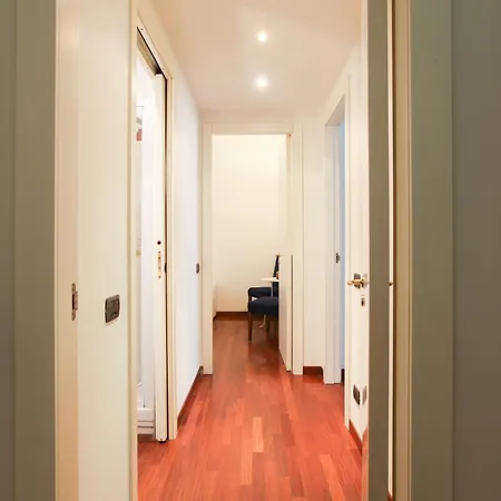 Hacca Collection - Corso Magenta, Unique And Charming 2br Daire