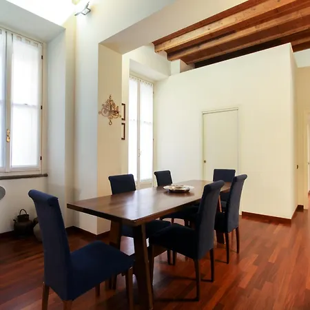 Hacca Collection - Corso Magenta, Unique And Charming 2br *