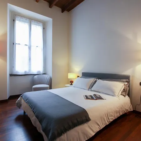 Daire Hacca Collection - Corso Magenta, Unique And Charming 2br Milano