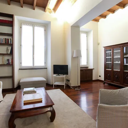 Daire Hacca Collection - Corso Magenta, Unique And Charming 2br *